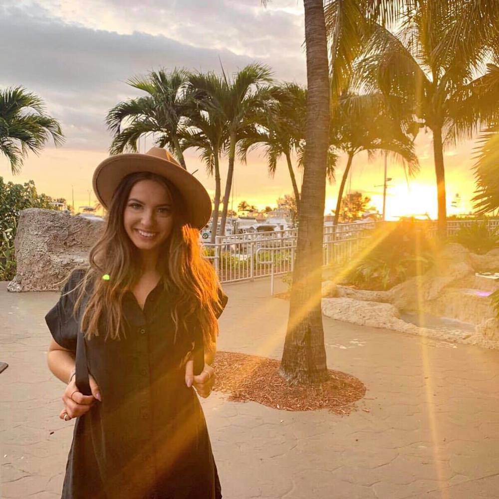 Meet your Posher, Karissa